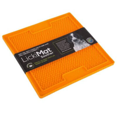 LickiMat-Soother-Orange_default.jpg