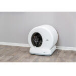 selvrensende kattebakke 2